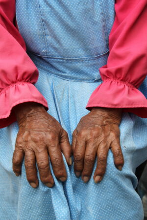 The hands of this woman are evidence of culture, education, cuisine and ancient ideas and practices that allow the perseverance of food diversity in the world.
